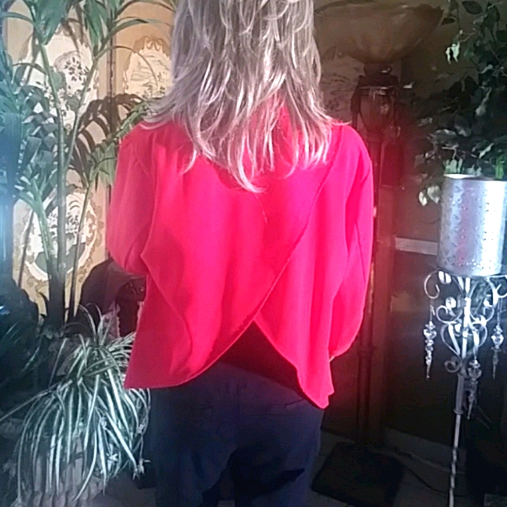 SALE  BRAND NEW Red crop cascade top